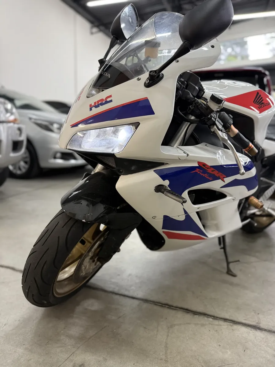 Cbr Fireblade 1000 foto 2