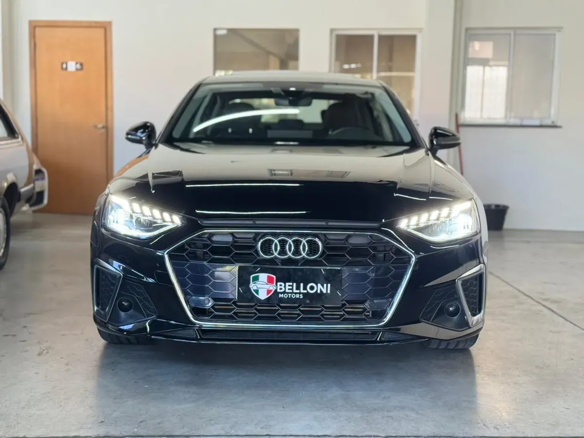 Audi A4 2.0 Prestige Plus Tfsi S-tronic 4p foto 3
