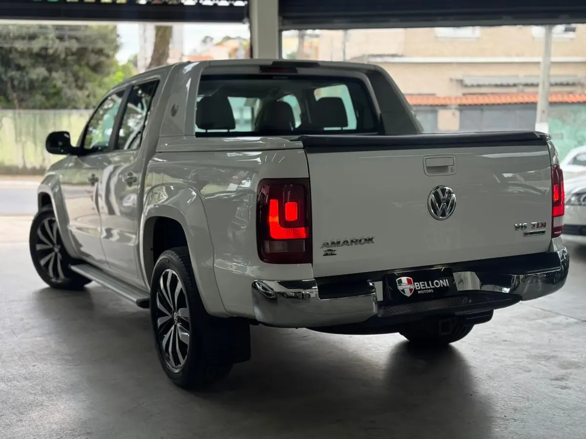 Volkswagen Amarok 3.0 Highline Extreme Cab. Dupla V6 4x4 Aut. 4p foto 8