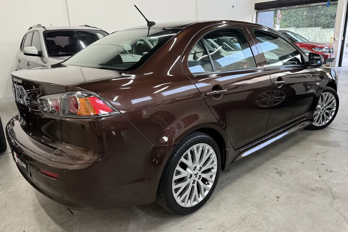 Mitsubishi Lancer 2.0 Cvt 4p foto 7
