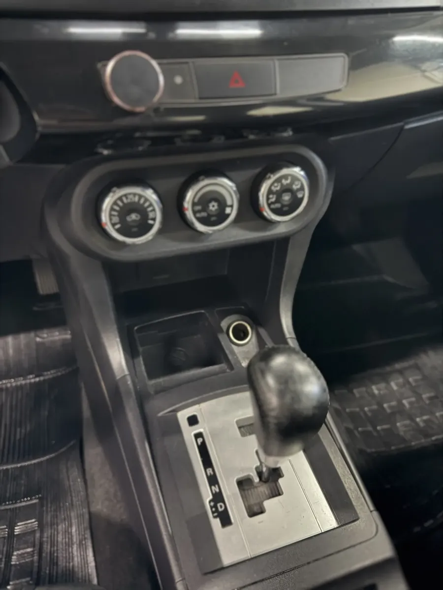 Mitsubishi Lancer 2.0 Cvt 4p foto 13