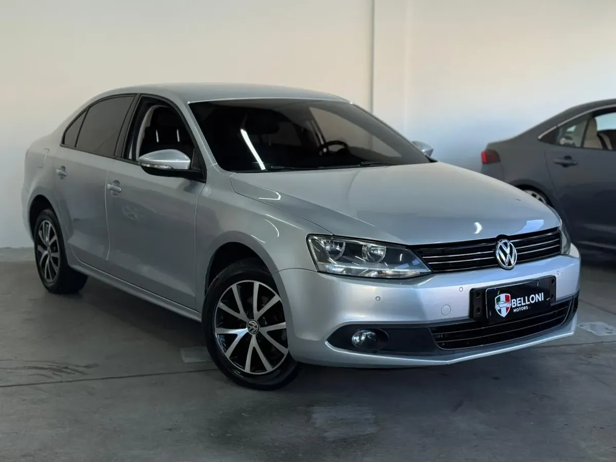 Volkswagen Jetta 2.0 Comfortline Flex 4p Automática foto 6