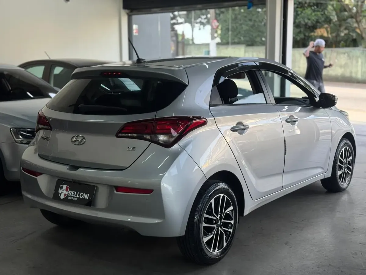Hyundai HB20 1.6 Comfort Plus Flex 5p foto 2