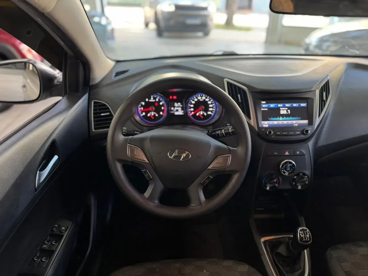 Hyundai HB20 1.6 Comfort Plus Flex 5p foto 9