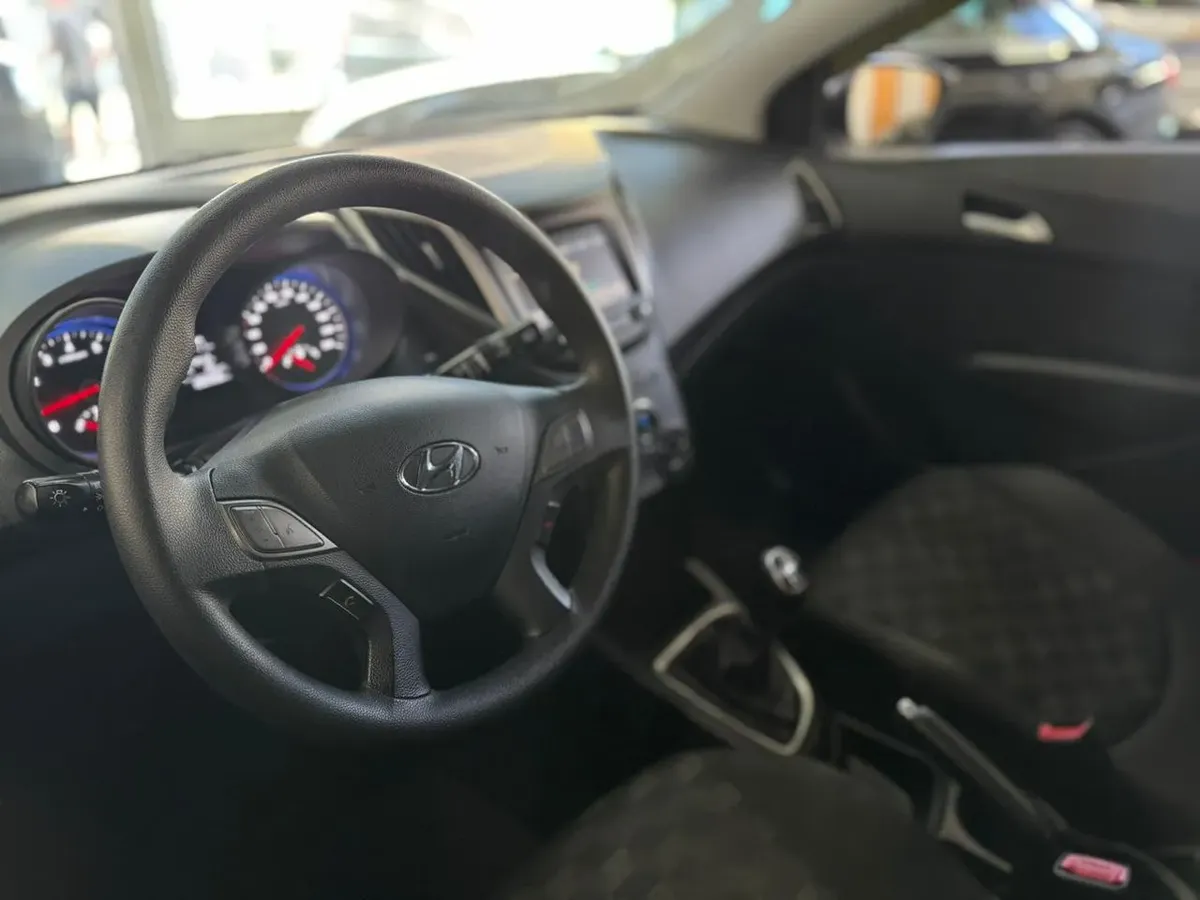 Hyundai HB20 1.6 Comfort Plus Flex 5p foto 10