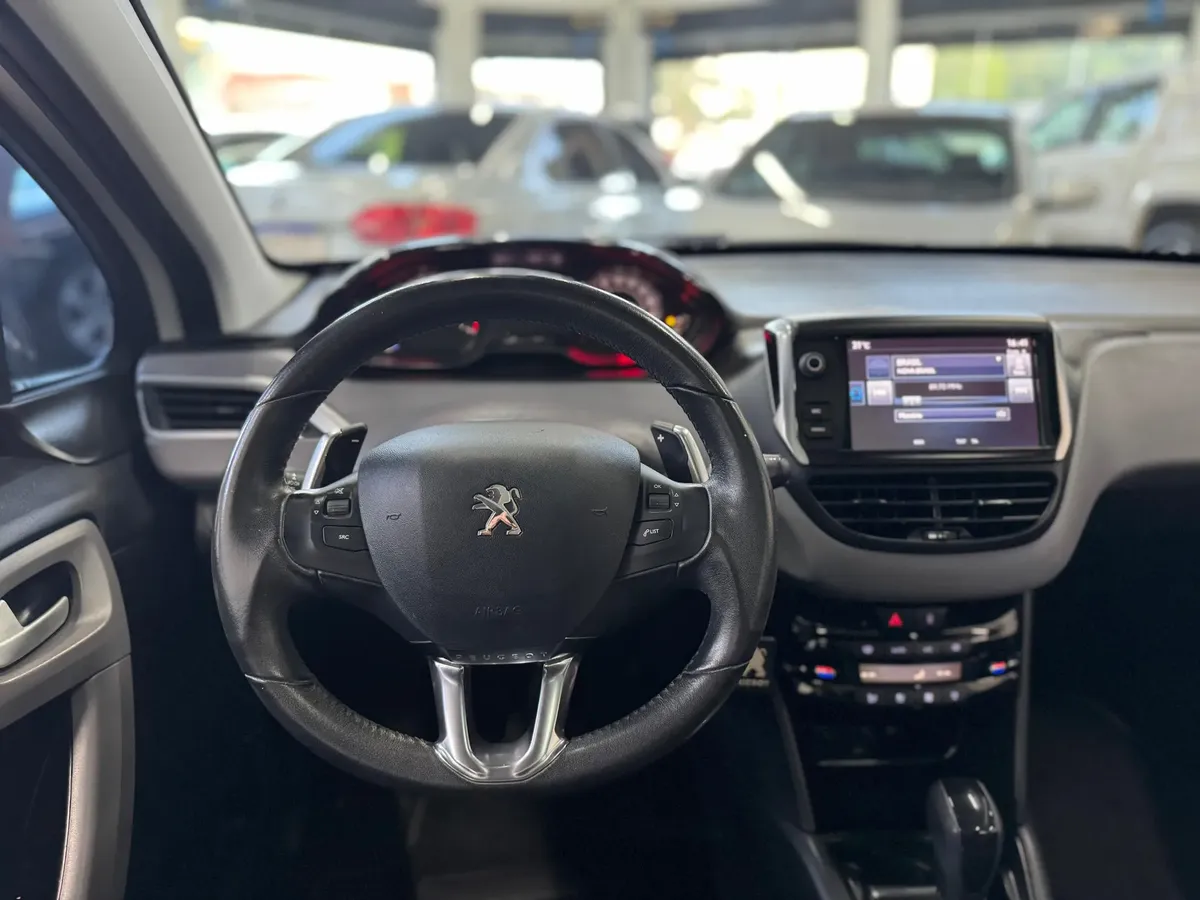 Peugeot 208 1.6 16v Allure Flex Aut. 5p foto 10